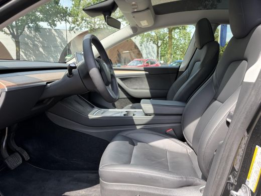 Tesla Model Y Long Range AWD 75 kWh SOH 95% | TESLA FABRIEKSGARANTIE TOT 2028/ 80.000KM! | FABRIEKSGARANTIE OP ... ActivLease financial lease