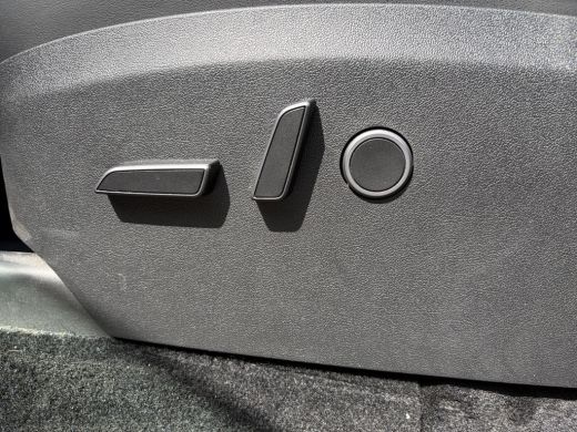 Tesla Model Y Long Range AWD 75 kWh SOH 95% | TESLA FABRIEKSGARANTIE TOT 2028/ 80.000KM! | FABRIEKSGARANTIE OP ... ActivLease financial lease