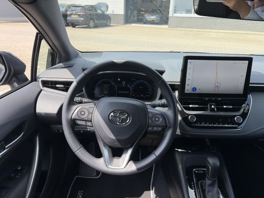 Toyota Corolla Hybrid 140 Dynamic ActivLease financial lease