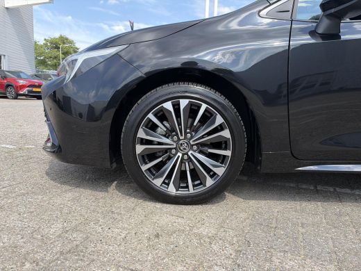 Toyota Corolla Hybrid 140 Dynamic ActivLease financial lease