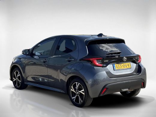 Toyota Yaris 1.5 Hybrid 115 Dynamic ActivLease financial lease