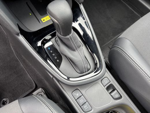Toyota Yaris Cross 1.5 Hybrid 130 Launch Edition | Trekhaak | Panoramadak | JBL-Audio | HUD | ActivLease financial lease