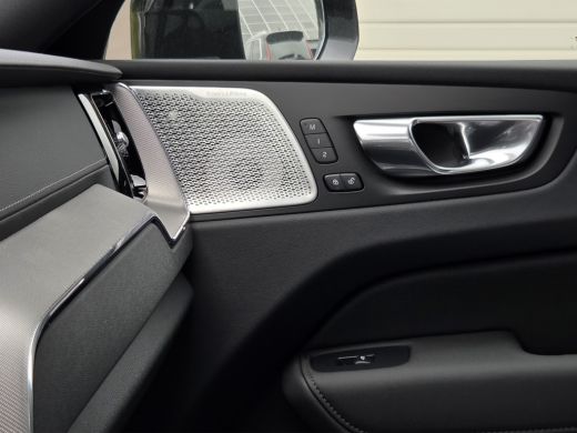 Volvo  XC60 2.0 T8 Plug-in hybrid AWD Ultra Black Edition Executive | Bowers&Wilkins | Massage/ventilatie | L... ActivLease financial lease