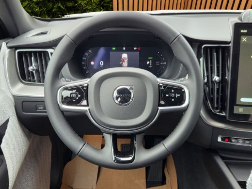 Volvo  XC60 2.0 T8 Plug-in hybrid AWD Ultra Black Edition Executive | Bowers&Wilkins | Massage/ventilatie | L... ActivLease financial lease