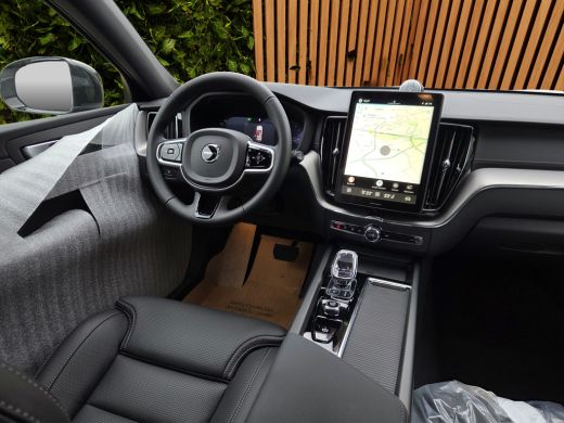 Volvo  XC60 2.0 T8 Plug-in hybrid AWD Ultra Dark Exec. Ed. | Bowers&Wilkins | Luchtvering | Massage/ventilati... ActivLease financial lease