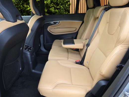 Volvo  XC90 2.0 T8 Recharge AWD Ultimate Dark Heico | Luchtvering | Trekhaak | Massage/ventilatie | NL-auto/1... ActivLease financial lease