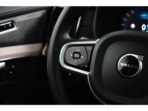 Volvo  XC90 Plus Dark Recharge Plug-In Hybrid AWD | PDC V+A en 360 camera | Adaptive Cruise | Panoramadak | H... ActivLease financial lease