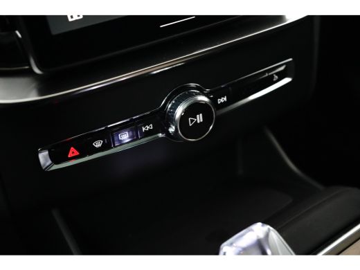 Volvo  XC90 Plus Dark Recharge Plug-In Hybrid AWD | PDC V+A en 360 camera | Adaptive Cruise | Panoramadak | H... ActivLease financial lease