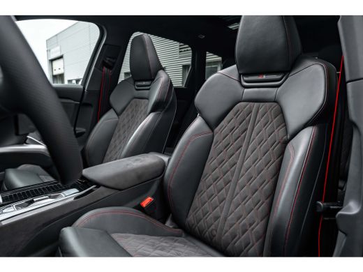 Audi Q6 e-tron S edition performance 100 kWh 306PK | Trekhaak | Luchtvering | Panorama Dak | B&O Incl. hoofdsteu... ActivLease financial lease