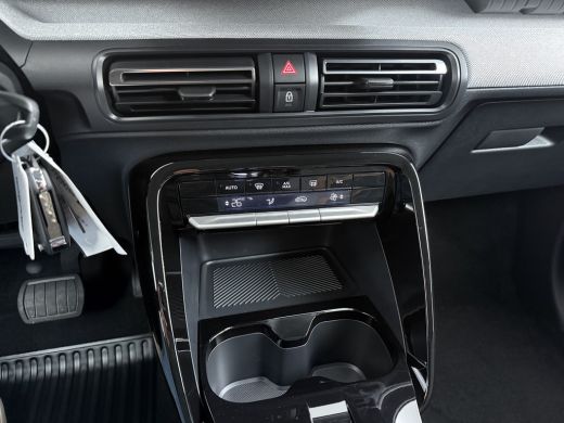 Citroën &euml;-C3 Aircross Plus | Achteruitrijcamera | Boordlader 11kW - 3 fasen | Extra getinte achterste zijruiten en acht... ActivLease financial lease