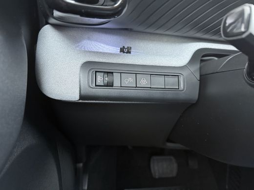 Citroën &euml;-C3 Aircross Plus | Achteruitrijcamera | Boordlader 11kW - 3 fasen | Extra getinte achterste zijruiten en acht... ActivLease financial lease