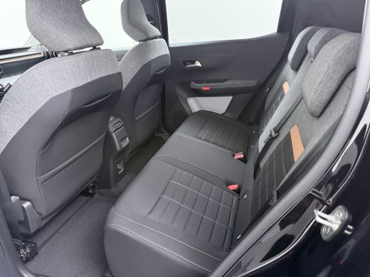 Citroën &euml;-C3 Aircross Plus | Achteruitrijcamera | Boordlader 11kW - 3 fasen | Extra getinte achterste zijruiten en acht... ActivLease financial lease