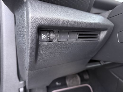 Citroën &euml;-C4 Collection - Elektrisch, (2025-60) | Achteruitrijcamera met Top Rear Vision (180&deg; weergave van ru... ActivLease financial lease