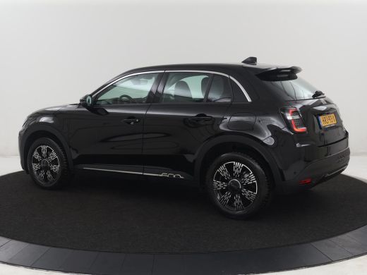 Fiat 600 1.2 Hybrid Urban | Stoelverwarming | 360 camera | | Stoelverwarming | 360 camera | Cruise control... ActivLease financial lease