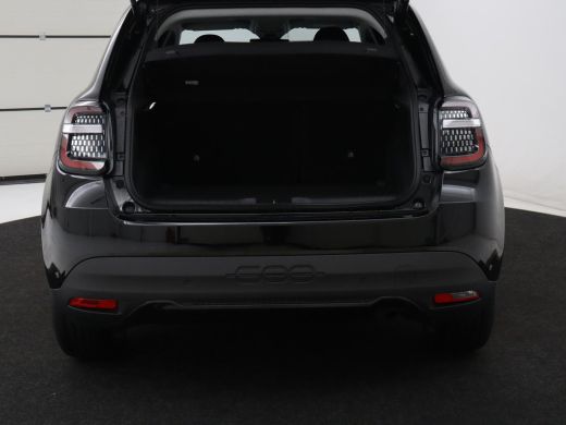 Fiat 600 1.2 Hybrid Urban | Stoelverwarming | 360 camera | | Stoelverwarming | 360 camera | Cruise control... ActivLease financial lease