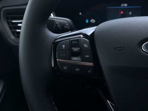 Ford Kuga 2.5 PHEV Active X | Pano | Trekhaak | AGR Stoelen | Matrix LED | Adap. Cruise ActivLease financial lease