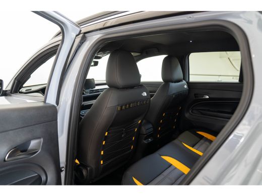 Jeep Avenger 1.2T 4xe The North Face | Tot 8 Jaar Garantie | Camera | Navigatie | Stoelverwarming | Applecarpl... ActivLease financial lease