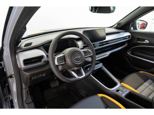 Jeep Avenger 1.2T 4xe The North Face | Tot 8 Jaar Garantie | Camera | Navigatie | Stoelverwarming | Applecarpl... ActivLease financial lease