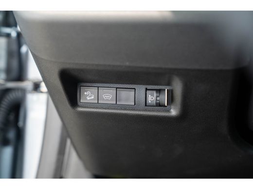 Jeep Avenger 1.2 e-Hybrid Summit | Panoramadak | Elektrische Achterklep | Navigatie | Camera | Apple Carplay &... ActivLease financial lease