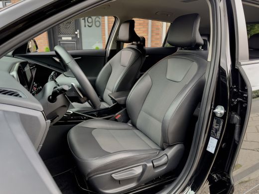 Kia Niro 1.6 GDi Hybrid NIEUWSTE MODEL !! EXECUTIVE-LINE LEDER NAVI CAMERA DIGI-DASH APPLE-CARPLAY LED LMV... ActivLease financial lease