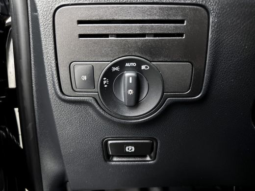 Mercedes-Benz eVito eVito Lang 66 kWh DC 266km WLTP Snelladen Dubbele cabine Led Schuifdeur L+R Navigatie Cruise control ActivLease financial lease
