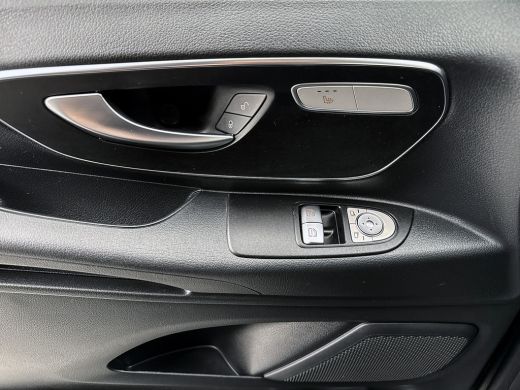 Mercedes-Benz eVito eVito Lang 66 kWh DC 266km WLTP Snelladen Dubbele cabine Led Schuifdeur L+R Navigatie Cruise control ActivLease financial lease