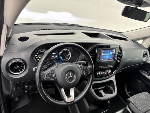 Mercedes-Benz eVito eVito Lang 66 kWh DC 266km WLTP Snelladen Dubbele cabine Led Schuifdeur L+R Navigatie Cruise control ActivLease financial lease