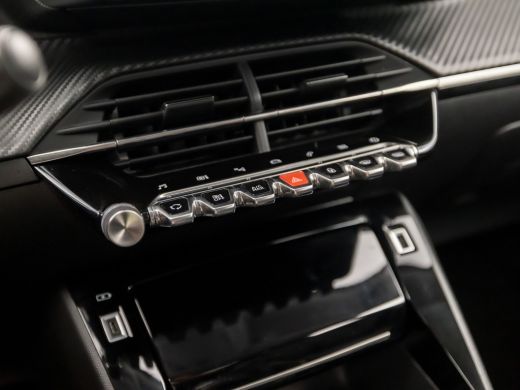 Peugeot 2008 1.2 PureTech Allure Sport (VIRTUAL COCKPIT, APPLE CARPLAY, 360 CAMERA, LEDER, KEYLESS, SPORTSTOEL... ActivLease financial lease