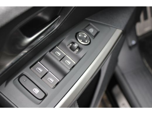 Peugeot 3008 1.6 plug-in Hybrid 195 GT | Panorama/schuifdak | Luxe stoelen | Massage | Focal | Alcantara | 360... ActivLease financial lease