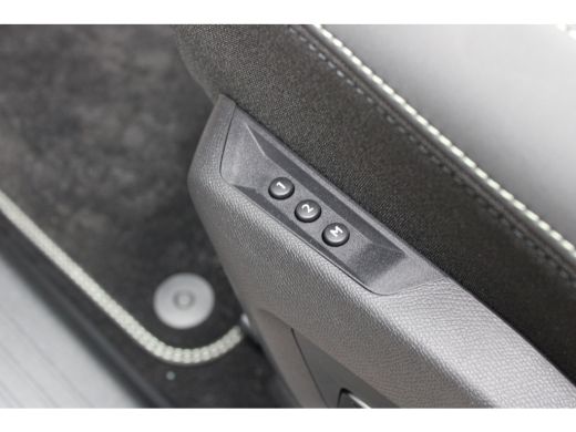 Peugeot 3008 1.6 plug-in Hybrid 195 GT | Panorama/schuifdak | Luxe stoelen | Massage | Focal | Alcantara | 360... ActivLease financial lease