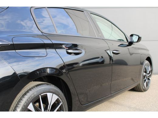 Peugeot 308 1.2 Hybrid 145 e-DCS6 Allure | Automaat | Navigatie | Camera | Stuur + Stoelverwarming | Carplay ... ActivLease financial lease