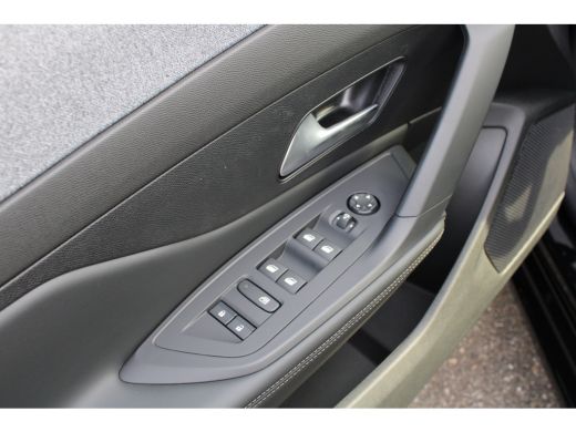 Peugeot 308 1.2 Hybrid 145 e-DCS6 Allure | Automaat | Navigatie | Camera | Stuur + Stoelverwarming | Carplay ... ActivLease financial lease