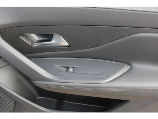 Peugeot 308 1.2 Hybrid 145 e-DCS6 Allure | Automaat | Navigatie | Camera | Stuur + Stoelverwarming | Carplay ... ActivLease financial lease