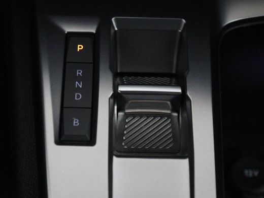 Peugeot 308 1.6 Plug-in Hybr. 180 Active Pack Bus. SOH 94,6% | Navigatie | Carplay | Parkeerhulp | Climate co... ActivLease financial lease