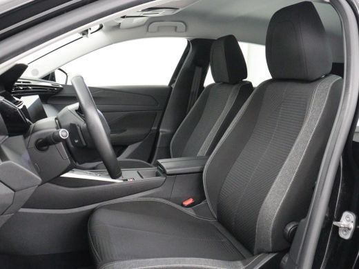Peugeot 308 1.6 Plug-in Hybr. 180 Active Pack Bus. SOH 94,6% | Navigatie | Carplay | Parkeerhulp | Climate co... ActivLease financial lease