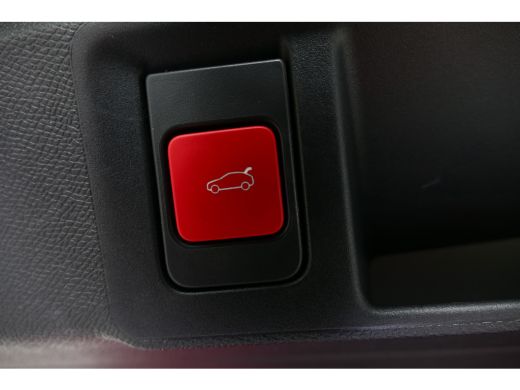 Peugeot 308 SW 1.2 HYBRID 145PK GT AUTOMAAT / CAMERA V+A / KEYLESS / FULL-LED / 18"LMV / ELEKTR. ACHTERKLEP /... ActivLease financial lease