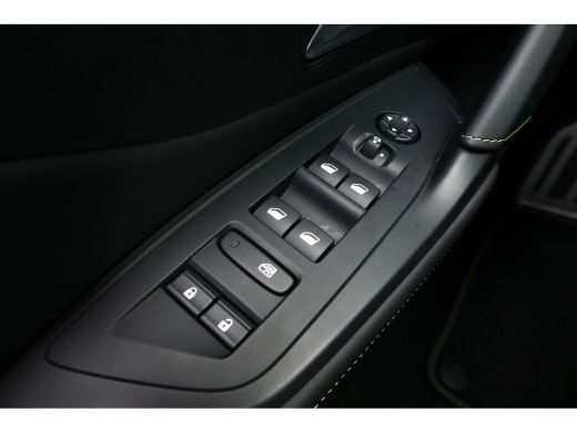Peugeot 308 SW 1.2 HYBRID 145PK GT AUTOMAAT / CAMERA V+A / KEYLESS / FULL-LED / 18"LMV / ELEKTR. ACHTERKLEP /... ActivLease financial lease