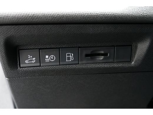 Peugeot 308 SW 1.6 PLUG-IN HYBRID 195PK GT AUTOMAAT / CAMERA V+A / MASSAGESTOEL / KEYLESS / FULL-LED / 18"LMV... ActivLease financial lease