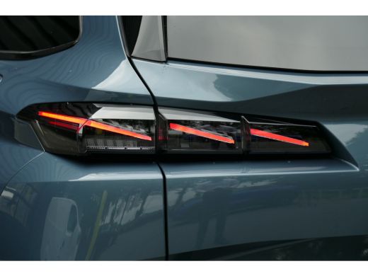 Peugeot 308 SW 1.6 PLUG-IN HYBRID 195PK GT AUTOMAAT / CAMERA V+A / MASSAGESTOEL / KEYLESS / FULL-LED / 18"LMV... ActivLease financial lease