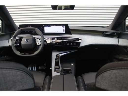 Peugeot 5008 1.6 Plug-in Hybrid 195 GT Exclusive 7p Full Options! | Leder | Pano | Massage | 360 CAM | Stoel v... ActivLease financial lease