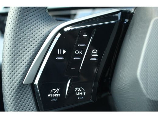 Peugeot 5008 1.6 Plug-in Hybrid 195 GT Exclusive 7p Full Options! | Leder | Pano | Massage | 360 CAM | Stoel v... ActivLease financial lease