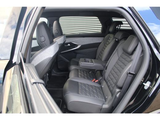 Peugeot 5008 1.6 Plug-in Hybrid 195 GT Exclusive 7p Full Options! | Leder | Pano | Massage | 360 CAM | Stoel v... ActivLease financial lease