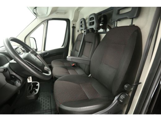 Peugeot Boxer Citro&euml;n Jumper 2.2 BlueHDi 140 L2H1 | Airco | Cruise | 3 Zits | Trekhaak | 2xSchuifdeur | Parkeer... ActivLease financial lease
