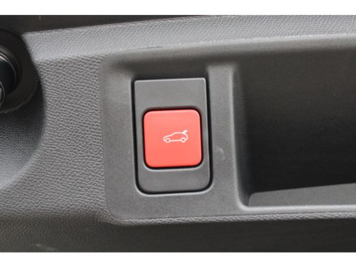 Peugeot e-308 GT 54 kWh | Nieuw model | Fase 3 laden | SOH 98% | Massage | Stoelverwarming | Navigatie | Camera... ActivLease financial lease