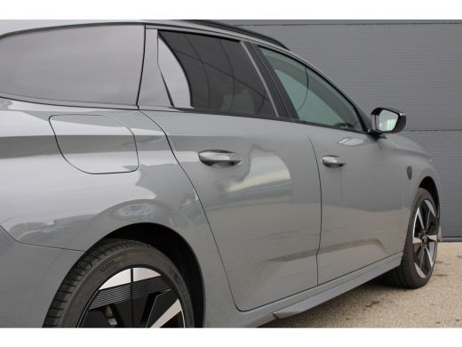 Peugeot e-308 GT 54 kWh | Nieuw model | Fase 3 laden | SOH 98% | Massage | Stoelverwarming | Navigatie | Camera... ActivLease financial lease