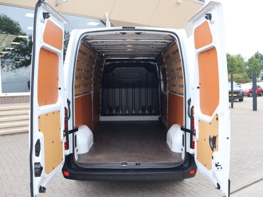 Renault Master T35 2.3 DCI 135 PK L3H2 WORK EDITION + APPLE CARPLAY | CAMERA | DODEHOEK | CRUISE ActivLease financial lease