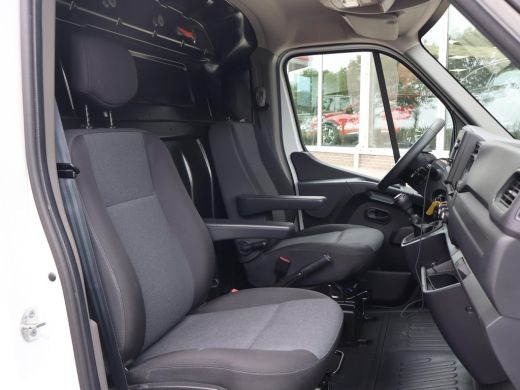 Renault Master T35 2.3 DCI 135 PK L3H2 WORK EDITION + APPLE CARPLAY | CAMERA | DODEHOEK | CRUISE ActivLease financial lease