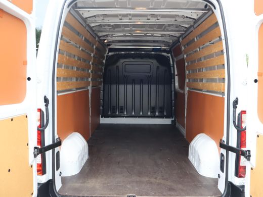 Renault Master T35 2.3 DCI 135 PK L3H2 WORK EDITION + APPLE CARPLAY | CAMERA | DODEHOEK | CRUISE ActivLease financial lease