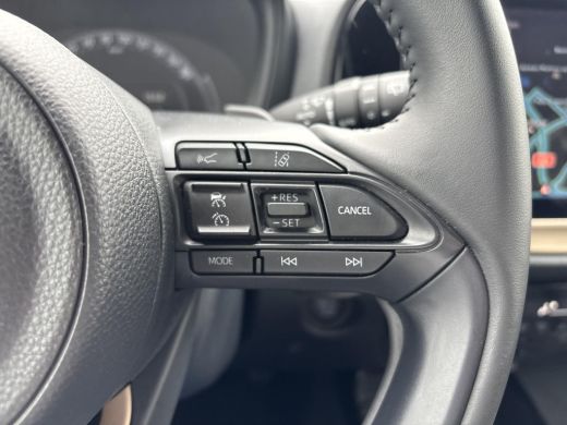 Toyota Aygo 1.0 VVT-i S-CVT Envy **KEYLESS/ STOELVERWARMING/ PARKEERSENSOREN** ActivLease financial lease