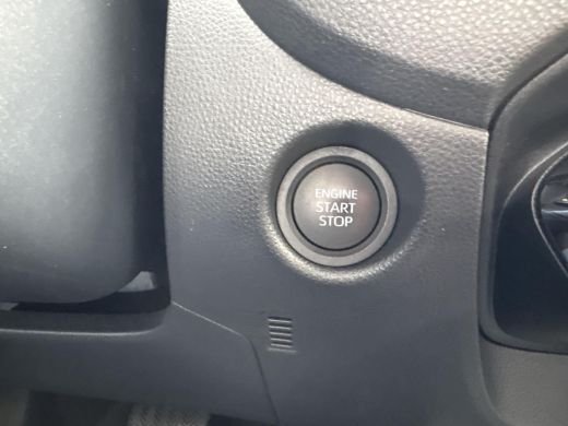 Toyota Aygo 1.0 VVT-i S-CVT Envy **KEYLESS/ STOELVERWARMING/ PARKEERSENSOREN** ActivLease financial lease